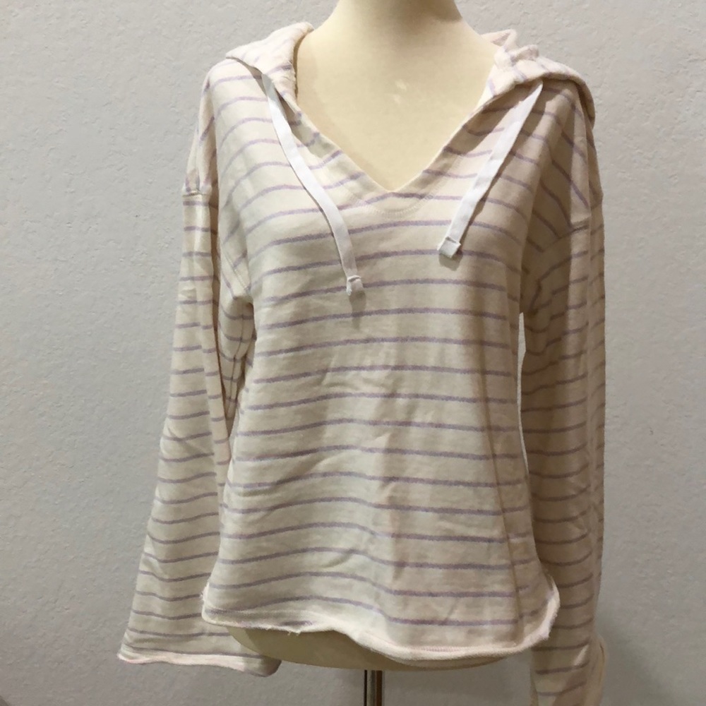 Pull over sweatshirt